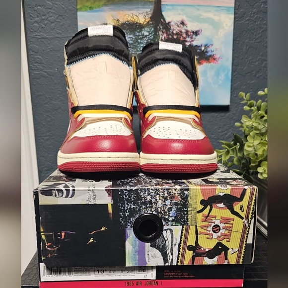Man Jordan Shoes - Red and White